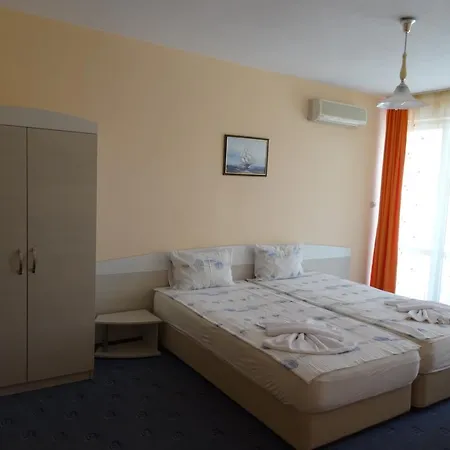 호텔 Hotel Nessebar 2*